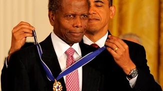 Πέθανε σε ηλικία 94 ετών ο σπουδαίος Sidney Poitier -  O πρώτος Αφροαμερικανός ηθοποιός που κέρδισε Όσκαρ