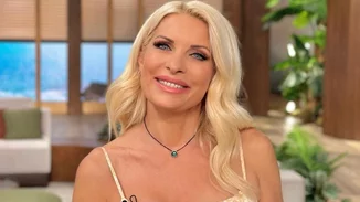 Η Βαλέρια Λάτσιου φόρεσε τις φόρμες της και πήγε για ψώνια με τη μητέρα της, Ελένη Μενεγάκη, και τον Μάκη Παντζόπουλο | Η σπάνια οικογενειακή έξοδος