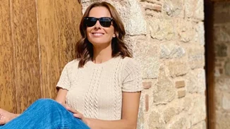 H Τζίνα Αλιμόνου ποζάρει με μπικίνι και αποκαλύπτει το μυστικό της για νεανικό σώμα