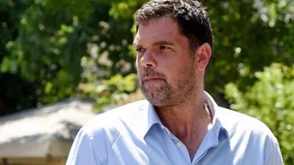 "Όταν ακούσαμε τη διάγνωση ήταν ένα τεράστιο σοκ..." | Ο Δημήτρης Παπανικολάου μιλάει για τον αυτισμό της κόρης του