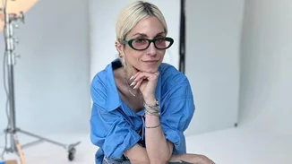 Σοφία Καρβέλα | Το αψεγάδιαστο look και η συγκίνησή της σε γάμο φίλης στο Μεξικό