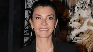 Αννέζια και Ντεμήλια Καμπουρίδη | H Mαρίνα Βερνίκου με τις κόρες της στη συναυλία της Beyoncé στο Ντουμπάι