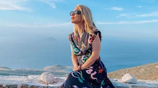 Η Μαρία Ηλιάκη είναι το απόλυτο summer girl | Ποζάρει γλυκά φορώντας μόνο το μπικίνι της και αποθεώνεται από τους followers της