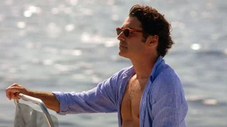 "Maestro" | Η υπέροχη backstage φωτογραφία της Χαρούλας Αλεξίου και του Χριστόφορου Παπακαλιάτη από τα γυρίσματα της δεύτερης σεζόν