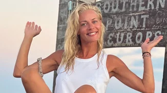 Η Ζέτα Μακρυπούλια στην Επίδαυρο | Η κομψή και άκρως καλοκαιρινή εμφάνιση που εντυπωσίασε