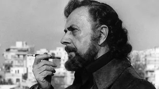 "Ποτέ δε φεύγουν τα νεκρά παιδιά απ’ τα σπίτια τους". Το συγκλονιστικό ποίημα του Γιάννη Ρίτσου, πιο επίκαιρο από ποτε