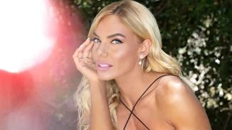 Πιο ευτυχισμένοι από ποτέ | Η Ιωάννα Μαλέσκου και ο σύζυγός της, Κωνσταντίνος Δανιάς, κάνουν road trip μαζί με την 1,5 μήνα κόρη τους