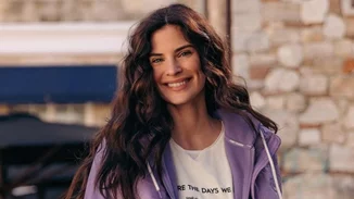 Η Αριάνα και η Φιλίππα Τανιμανίδη εκφράζουν την αγάπη τους με τον πιο χαριτωμένο τρόπο | Το γλυκό φιλί τους και η αντίδραση της Χριστίνας Μπόμπα