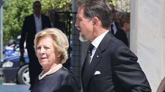 Μαρί Σαντάλ | Με την πεθερά της Άννα Μαρία στο Α΄Κοιμητήριο Αθηνών