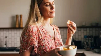 Τα καλύτερα boosters κολλαγόνου | Οι τροφές που θρέφουν το δέρμα από μέσα