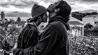 Γαία Μερκούρη | Η αγουροξυπνημένη φωτογραφία της στο κρεβάτι του Άγγελου Λάτσιου