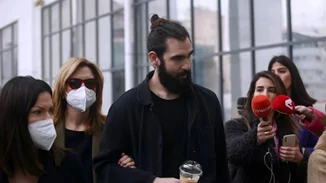 Δίκη Φιλιππίδη: Ενταση ανάμεσα στον γιο του και τον Σπύρο Μπιμπίλα στο δικαστήριο