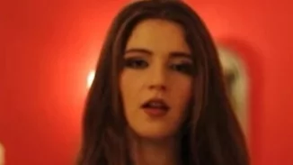 Τέμπη | "Πάνε τα παιδιά μας να διασκεδάσουν και μας τα φέρνουν σε νεκροφόρες" - Ξέσπασε ο παππούς της Φραντζέσκας