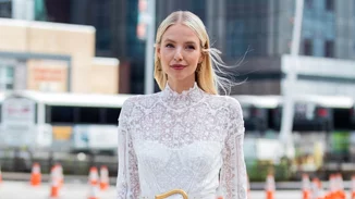 8 εξαιρετικά ενυδατικά concealers που θα μεταμορφώσουν το μακιγιάζ σου