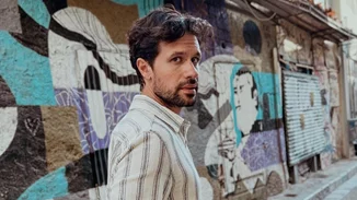 Ο Ορφέας Αυγουστίδης σε μία υπέροχη φωτογραφία με τον μονάκριβο γιο του, Αχιλλέα