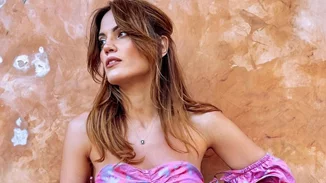 Μαίρη Συνατσάκη | Η τρυφερή φωτογραφία με την Ολίβια και τα πρωινά τους παιχνίδια στο κρεβάτι