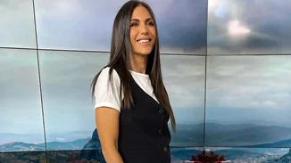 Η Ανθή Βούλγαρη ποζάρει χωρίς ίχνος μακιγιάζ κι εντυπωσιάζει με τη νεανική επιδερμίδα της