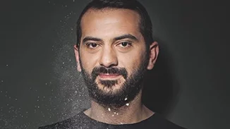 Λεωνίδας Κουτσόπουλος | Δεν θα πιστεύετε τι δώρα έκανε η γιαγιά στον νεογέννητο γιο του