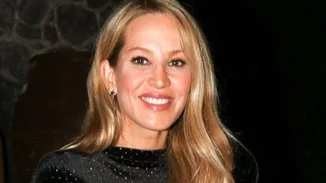 Αννίτα Ναθαναήλ | "Είμαι μόνη μου. Εγώ και ο Κρις έχουμε πλέον διαχωρίσει τις ζωές μας"