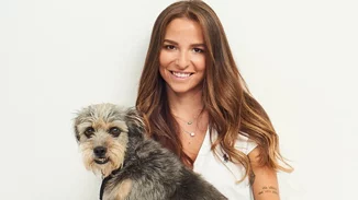 Η Εριέττα Κούρκουλου Λάτση με κατάξανθα μαλλιά σε ηλικία 15 ετών | Οι σπάνιες φωτογραφίες από την εφηβεία της και η απίστευτη ομοιότητα με τη μητέρα της, Μαριάννα Λάτση