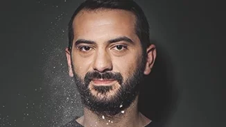 Ο Λεωνίδας Κουτσόπουλος πήγε για ψάρεμα με τον 6 μηνών γιο του