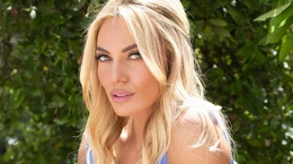 Η Ιωάννα Μαλέσκου πάει παντού μαζί με την κόρη της | Το υπέροχο φωτογραφικό άλμπουμ από τις πρώτες οικογενειακές διακοπές