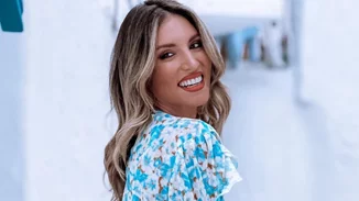 Ο Μάξιμος Μιχόπουλος πήγε στο σχολείο την τελευταία μέρα κρατώντας το χέρι της μαμάς του, Αθηνάς Οικονομάκου