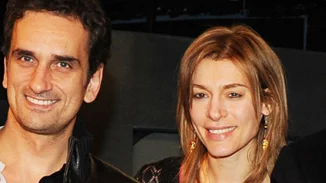 Ζέτα Δούκα - Νίκος Ψαρράς | Έκαναν τις πρώτες τους βουτιές στην Τήνο. Η φωτογραφία με μαγιό