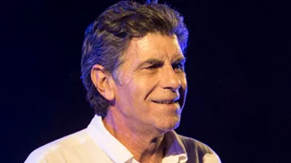 Γιάννης Μπέζος | "Είναι σαν να μου ζητάτε να φάω φαγητό από έναν άνθρωπο που δεν ξέρει να μαγειρεύει"