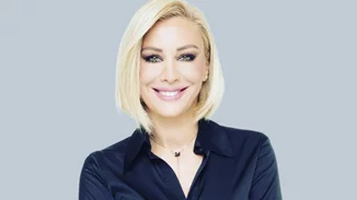 Η Αντριάνα Παρασκευοπούλου μιλάει για τους 19χρονους γιους της | "Δεν είμαι μαμά φίλη με τα παιδιά μου. Είμαι η μαμά"