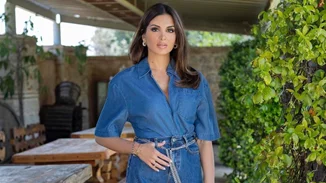 Σταματίνα Τσιμτσιλή | Η σπάνια φωτογραφία με την πανύψηλη βαφτιστήρα της και κόρη της Όλγας Λαφαζάνη