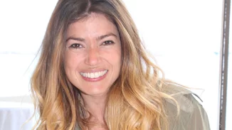 Η Βάσια Κωσταρά μόλις υιοθέτησε το πιο hot κούρεμα