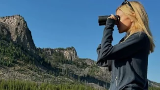 Η  Δούκισσα Νομικού φωτογραφίζει τον Σάββα και την Αναστασία στη Μοντάνα των ΗΠΑ