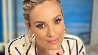 Ελεονώρα Μελέτη | "Όταν οι γυναίκες δε μπορούν να κοινωνήσουν γιατί έχουν περίοδο, σε κάνει να νιώθεις παρείσακτη"