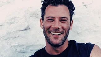 Συγκλονίζει ο Αντίνοος Αλμπάνης μιλώντας για τον καρκίνο | "Καταλαβαίνεις απότομα και σκληρά το εφήμερο των πραγμάτων..."