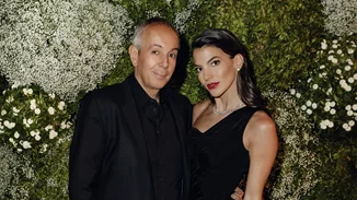 Η Δήμητρα Μέρμηγκα Κούστα με μαύρο mini φόρεμα δια χειρός Celia Kritharioti, σε μία λαμπερή εμφάνιση στο κέντρο της Αθήνας