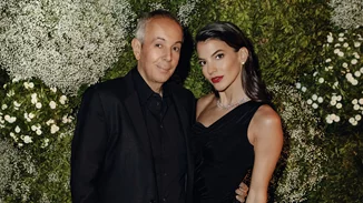 Η Δήμητρα Μέρμηγκα Κούστα έγκυος | Στη Μύκονο, με φουσκωμένη κοιλίτσα και floral φόρεμα, 5 χρόνια πριν