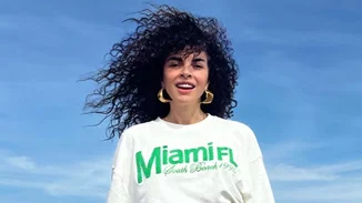 Καλλίγραμμη και ανέμελη | Η Μαρία Σολωμού μόλις φόρεσε το πιο σέξι λεοπάρ μπικίνι και φωτογραφήθηκε με τη διάθεσή της στα ύψη