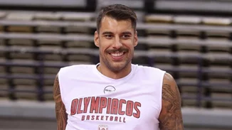 Ο Γιώργος Πρίντεζης σε μία σπάνια δημόσια εμφάνιση με την πανέμορφη σύζυγό του, Στέλλα Κωστοπούλου