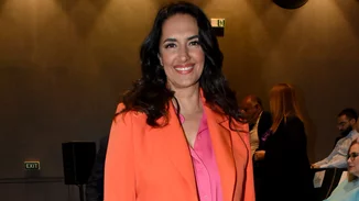 Η Νόνη Δούνια με μπουρνούζι και πετσέτα στα μαλλιά | Η εντυπωσιακή ανάρτησή της