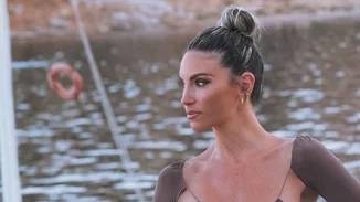 Νέα μαλλιά για την Αθηνά Οικονομάκου | Η αλλαγή που έκανε μετά τις διακοπές