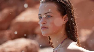 Γαία Μερκούρη | Η δημόσια εμφάνιση με μαγιό και οι απίστευτα γυμνασμένοι κοιλιακοί της