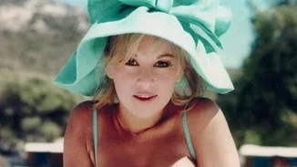 "Αλίκη είναι μόνο μία…" | Η Finos Film τιμά την Αλίκη Βουγιουκλάκη με το πιο νοσταλγικό βίντεο