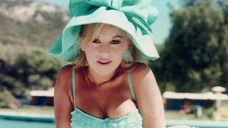 O γάμος που παρολίγο να ακυρωθεί εξαιτίας της Αλίκης Βουγιουκλάκη