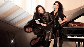 Katia & Marielle Labèque | Το Φεστιβάλ της Άνοιξης ανοίγει  με το καλύτερο πιανιστικό δίδυμο του κόσμου!