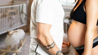 Γνωστός Έλληνας τραγουδιστής έγινε μπαμπάς για πρώτη φορά