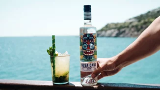 Το καλύτερο ρούμι για τις καλοκαιρινές σου βραδιές έχει άρωμα Ινδονησίας