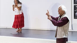 AVE MARIA | Θεατρική παράσταση με την Julia Varley σε σκηνοθεσία Eugenio Barba