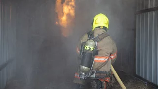 H στιγμή της έκρηξης στη μασονική στοά στην Αχαρνών - Βίντεο