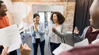 Δημοτικό Θέατρο Πειραιά | Κύκλος δράσεων - ''Μικρές ανθρώπινες γεωγραφίες''